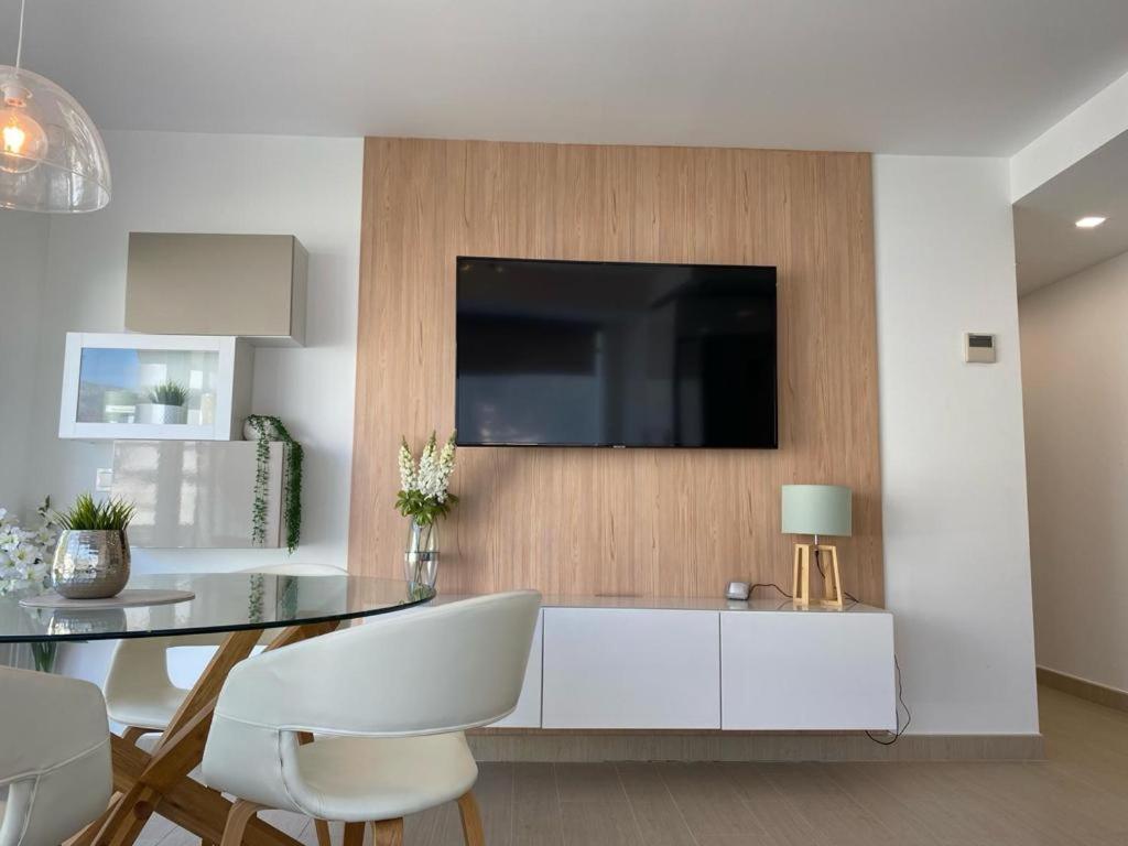 Brisa Puerto Marina Apartments Беналмадена Екстериор снимка
